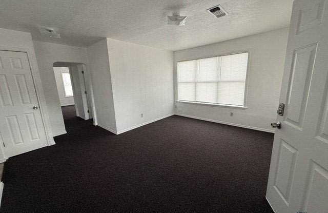 611 2nd S Gallery 4