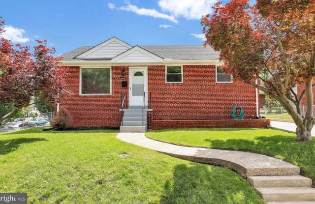 2129 SARANAC STREET photos photos