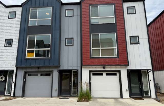 5561 W 11th Pl photos photos
