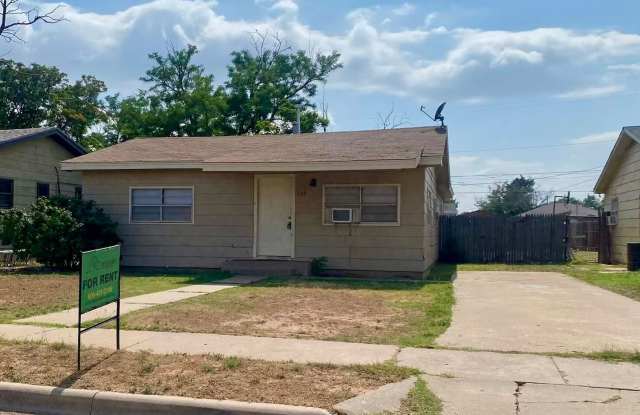 LEASING NOW ---Cute 3 bed 1 bath.Recently Remodeled! photos photos