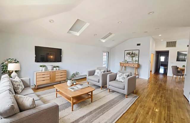 139 CAMBRIDGE AVE photos photos