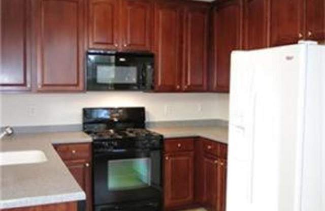 196 CHANCELLOR DRIVE Gallery 2
