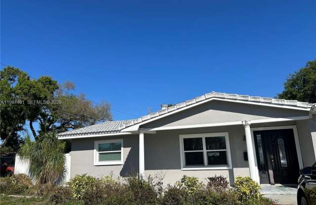 9995 N 54th Street N photos photos 9995 N 54th Street N photos photos