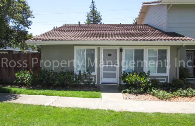 Great Pleasanton Location! Rare Single Story Townhome photos photos