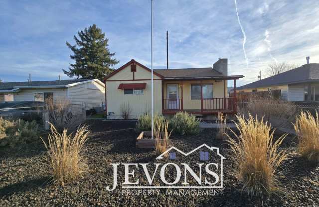 Move-in special: Get $500 off your first month’s rent! photos photos