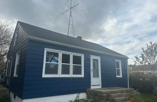 1527 Richard Ave - 1527 Richard Avenue, Mount Pleasant, WI 53403
