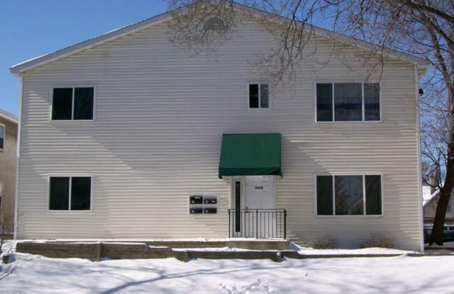 Heights Apartments - 2616 Cedar photos photos