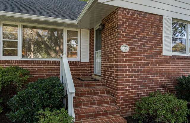 1720 LINWOOD PLACE Gallery 3