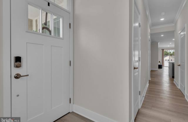 10722 GREAT LAKES Place Gallery 2