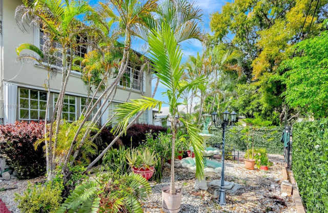 224 SW 6th Ave photos photos