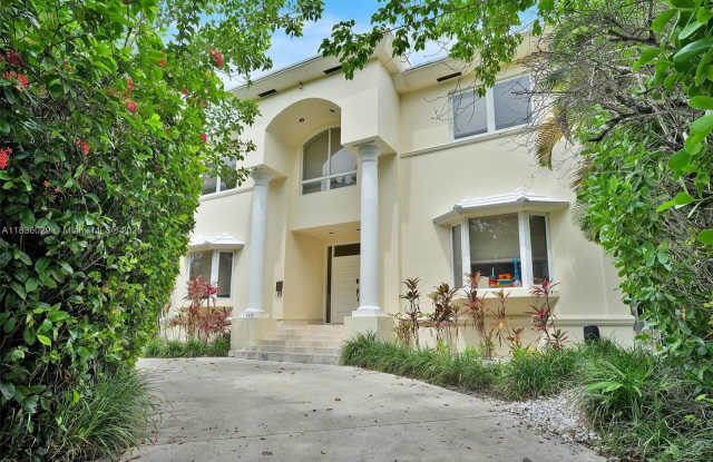 5555 La Gorce Dr photos photos