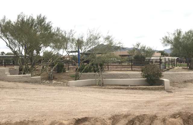 9413 E Mariposa Grande Dr Gallery 2