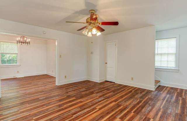 3 Bedroom 1 Bath Townhouse in Wagener Terrace - Charleston Peninsula photos photos