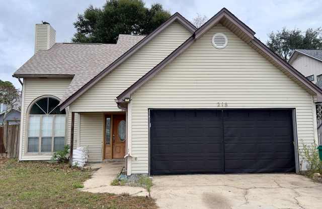 January Move in Special! - 218 Woodland Park Circle, Okaloosa County, FL 32569