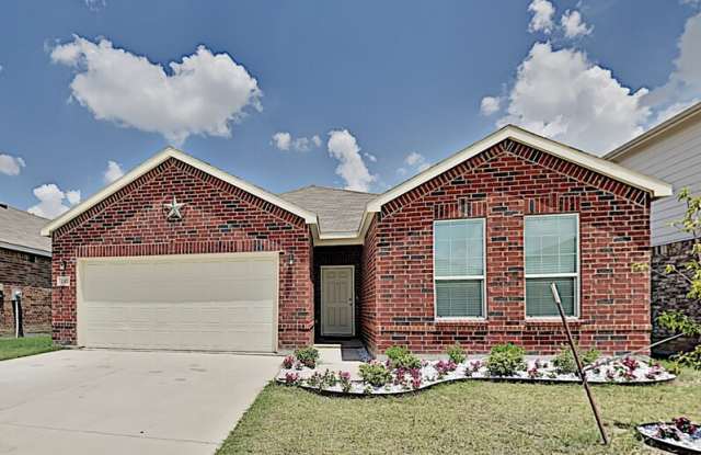2317 Toposa Dr - 2317 Toposa Dr, Fort Worth, TX 76131