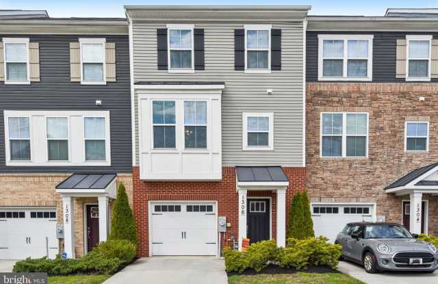 1306 HAWK HOLLOW Drive photos photos