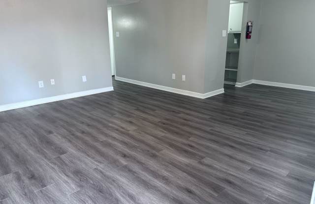 1605 West McIntyre Street - 1605-06 photos photos 1605 West McIntyre Street - 1605-06 photos photos