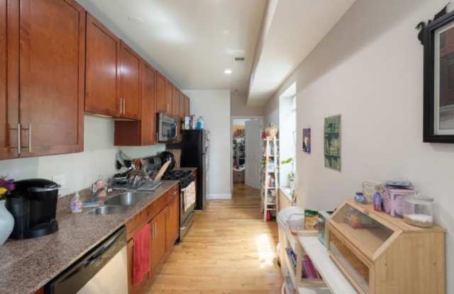 2046 W Touhy Ave. Gallery 2