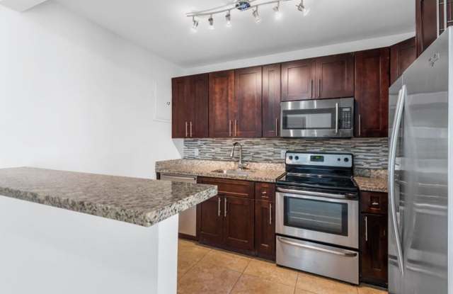 1015 NE 12th Street, Fort Lauderdale, FL 33304 photos photos