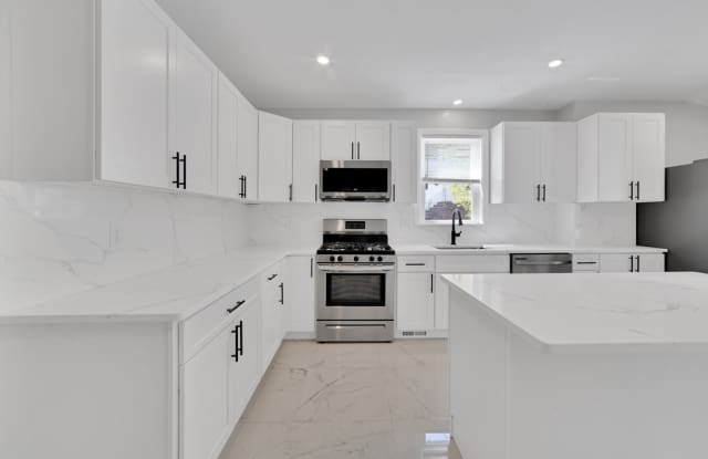 61-63 Albertina St photos photos