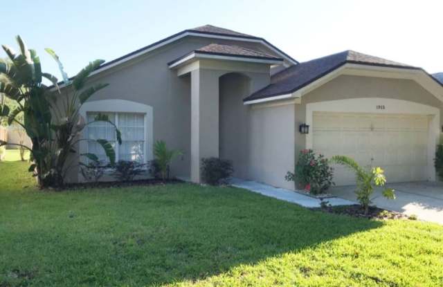 1915 Westpointe Cir Gallery 2