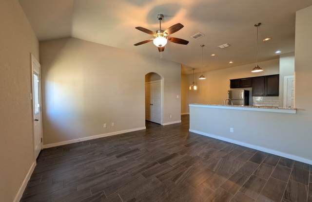 3/2/2  Fridge Included /  No Carpet /Xeriscaped Front Yard / Corner Lot / Fenced in Yard / CISD Gallery 3