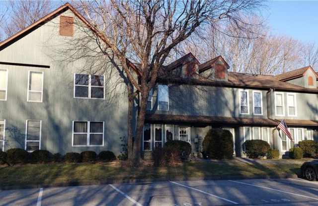 38 Bleakley Drive - 38 Bleakley Drive, Peekskill, NY 10566