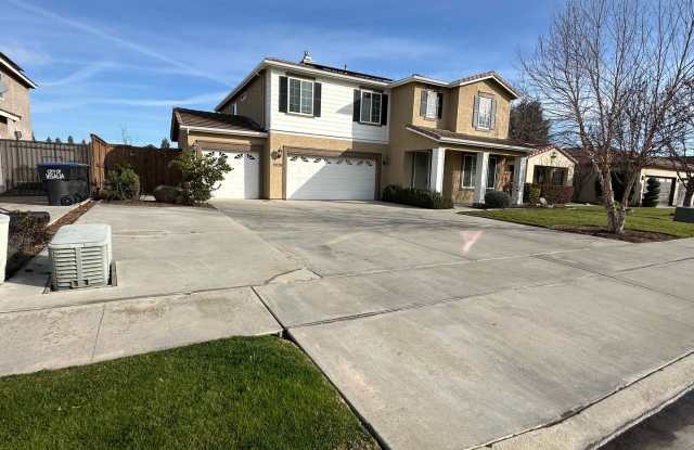 Two Story Home located in the Foxwood Estates coming soon! photos photos