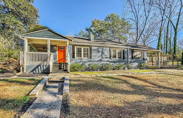 1770 Springview Rd NW photos photos