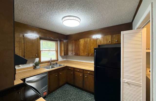 7905 Haverstraw Court Gallery 4