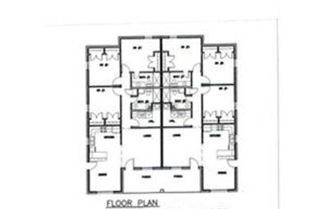 Large 3/2 duplex with large fenced back yard Gallery 3