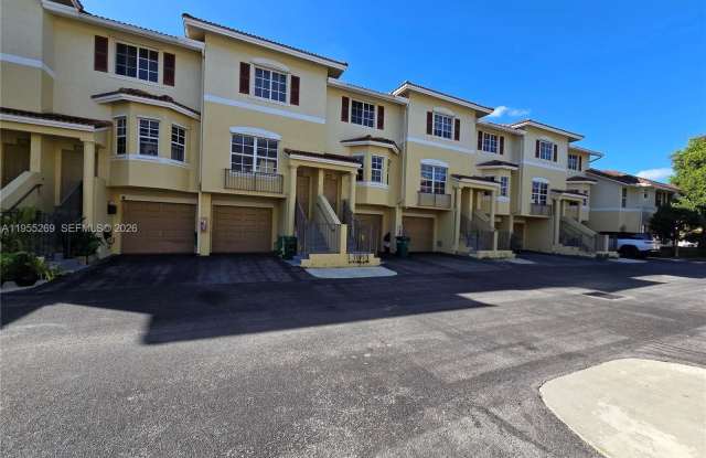 738 NE 90th St photos photos