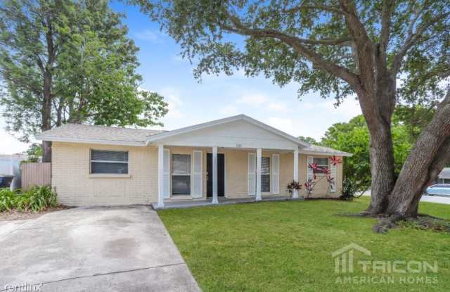 1201 Hollywood Avenue - 1201 Hollywood Avenue, Clearwater, FL 33759
