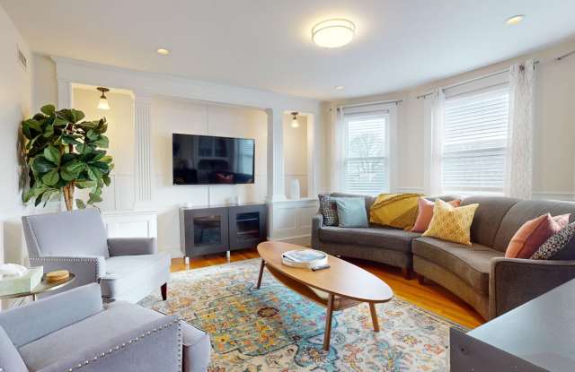 RENOVATED 4 bed 2 bath in Cambridge.... Gallery 3