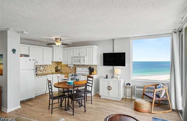 7330 Estero Boulevard photos photos