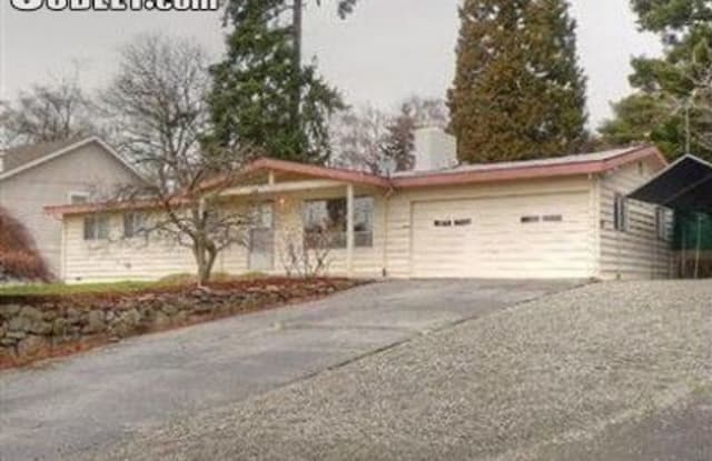 12440 Se 28th Pl - 12440 Southeast 28th Place, Bellevue, WA 98005