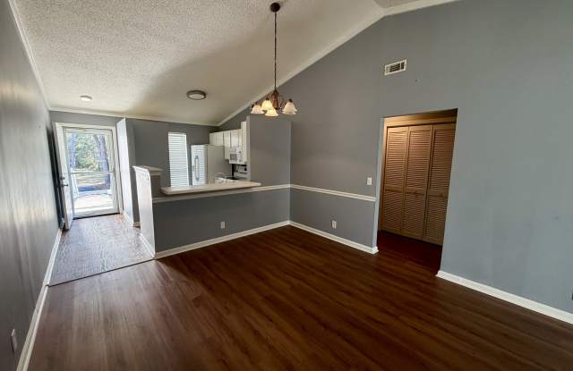 105 Shoals Drive - 1J-10 photos photos