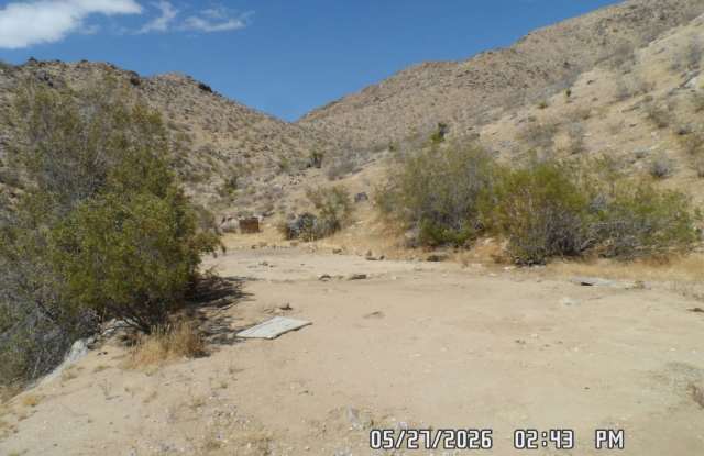 2 Bedrooms, 1.5 Bathrooms, 2 Car Garage, 973 sq. ft., New Driveway, View of Victor Valley Gallery 3