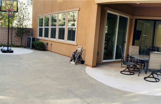 11 Umbria - 11 Umbria, Lake Forest, CA 92630