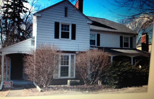 5690 N College Ave photos photos