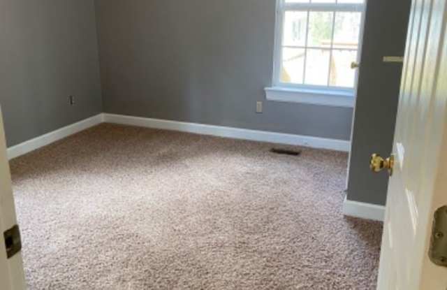 130 Patrose Ln Gallery 4