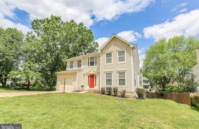64 SPRING LAKE DR Gallery 2