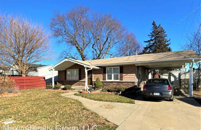 2205 Madison St. - 2205 Madison Street, Bellevue, NE 68005