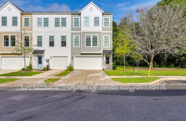 1010 Pettiford Place photos photos