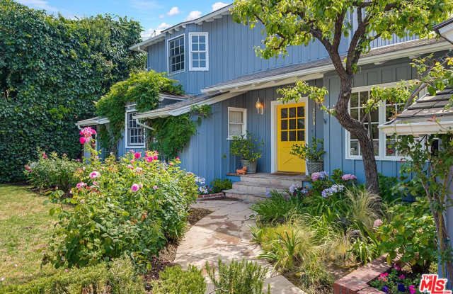 2178 LINDA FLORA Drive Gallery 4