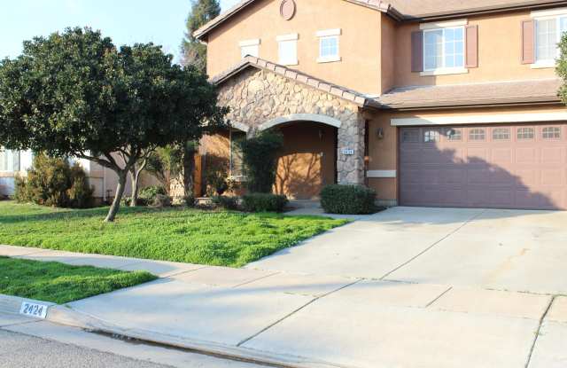 2424 E Victor Avenue - 2424 East Victor Avenue, Visalia, CA 93292 2424 E Victor Avenue - 2424 East Victor Avenue, Visalia, CA 93292