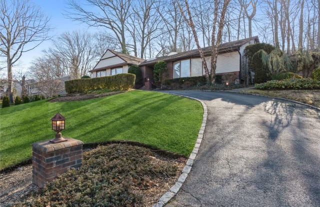 45 Hemlock Drive - 45 Hemlock Drive, East Hills, NY 11576