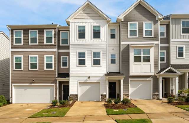 Charming 3-bedroom, 3.5-bathroom townhouse located in the heart of Durham, NC! photos photos