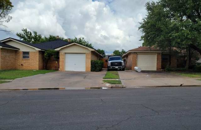 7509 Ave W photos photos