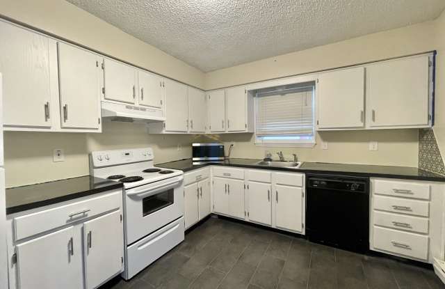 4 Suncrest Dr photos photos